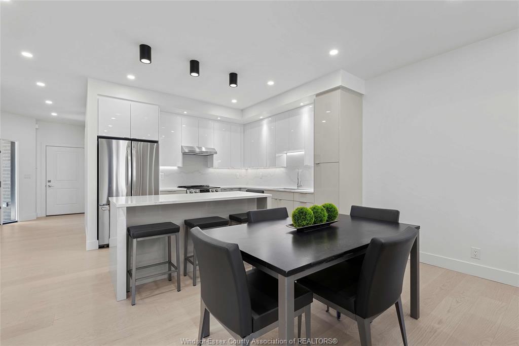 13 Eagle Street, Leamington, ON