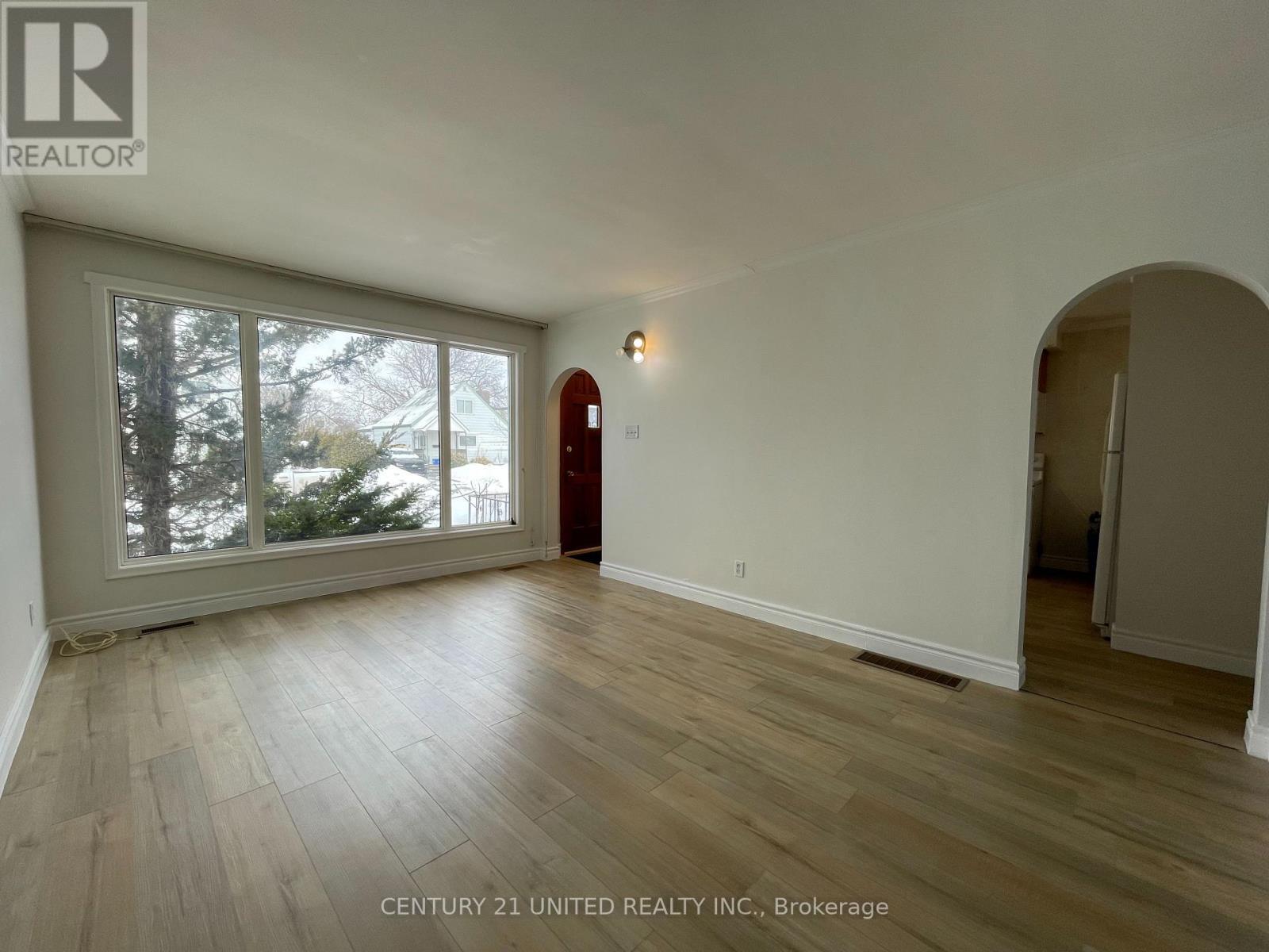 Upper - 431 O'Connell Road, Peterborough (Otonabee Ward 1), ON - Indoor