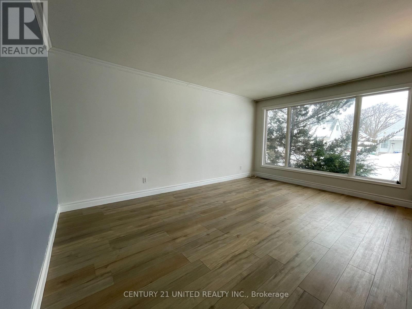 Upper - 431 O'Connell Road, Peterborough (Otonabee Ward 1), ON - Indoor Photo Showing Other Room