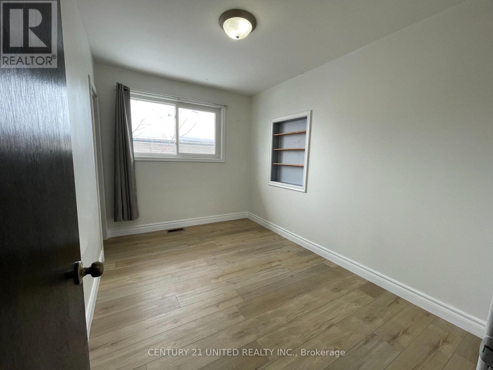 Upper - 431 O'Connell Road, Peterborough (Otonabee Ward 1), ON - Indoor Photo Showing Other Room