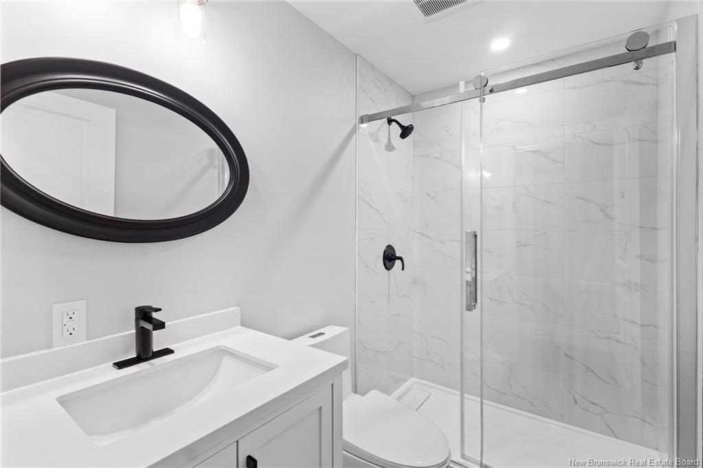 5 Stapleton St, Fredericton, NB