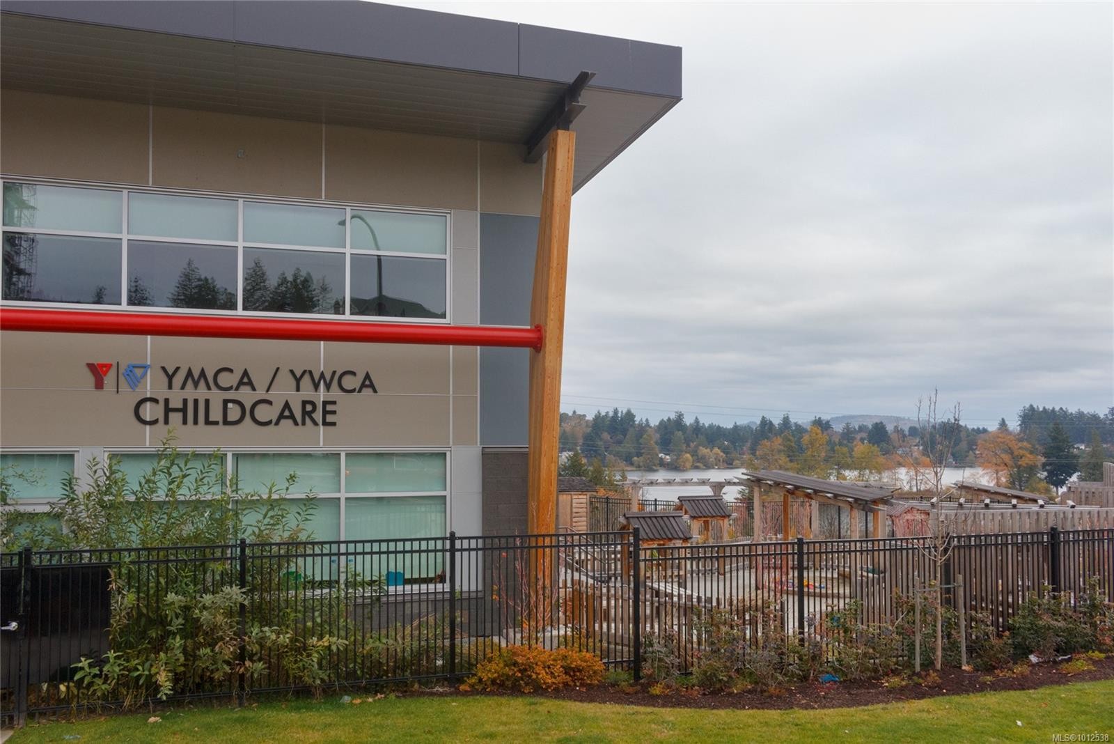 415-1145 Sikorsky Rd, Langford, BC - Outdoor