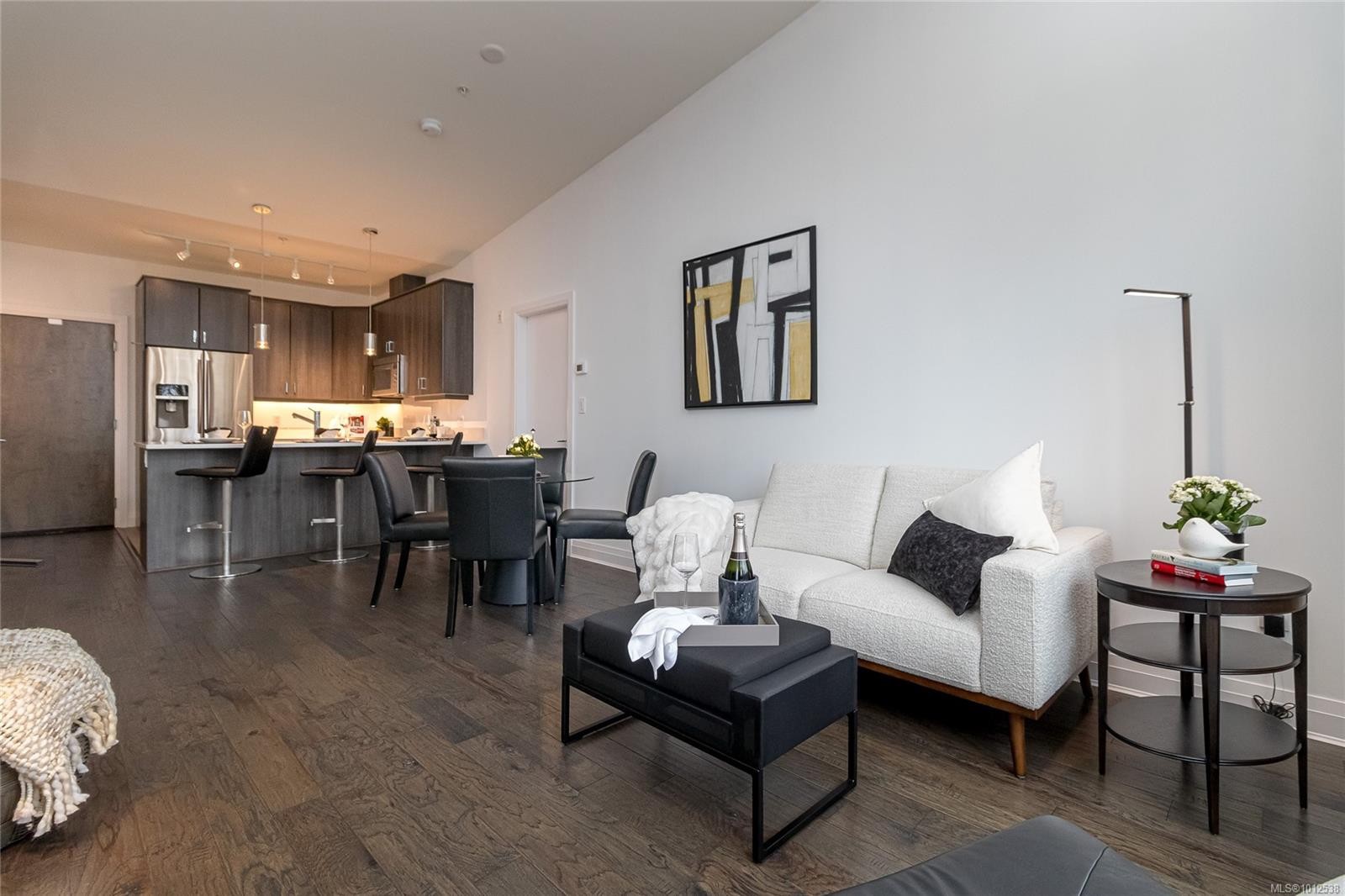 415-1145 Sikorsky Rd, Langford, BC - Indoor Photo Showing Living Room