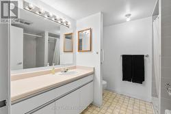 4 piece ensuite bathroom -
