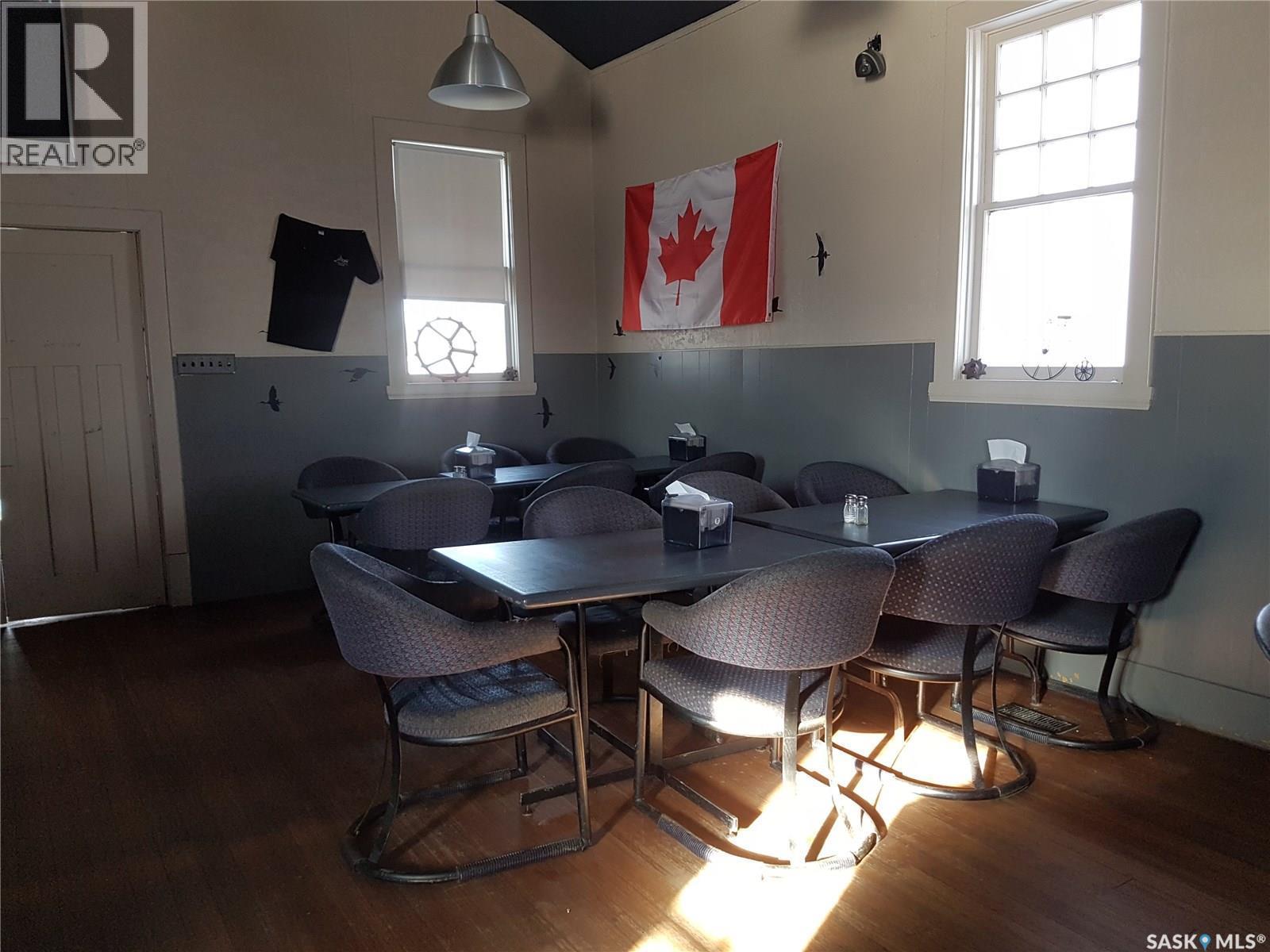 106 1St Street E, Kincaid, SK