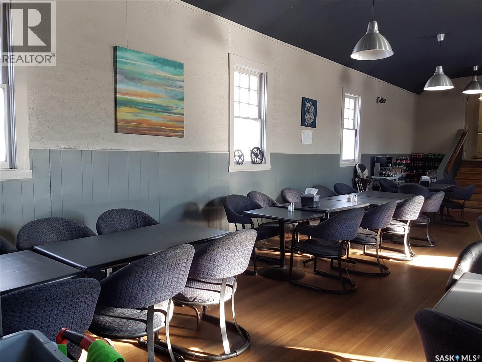 106 1St Street E, Kincaid, SK