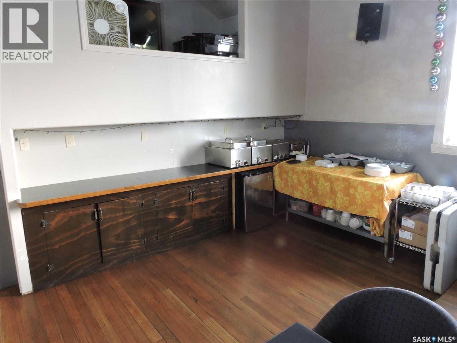 106 1St Street E, Kincaid, SK