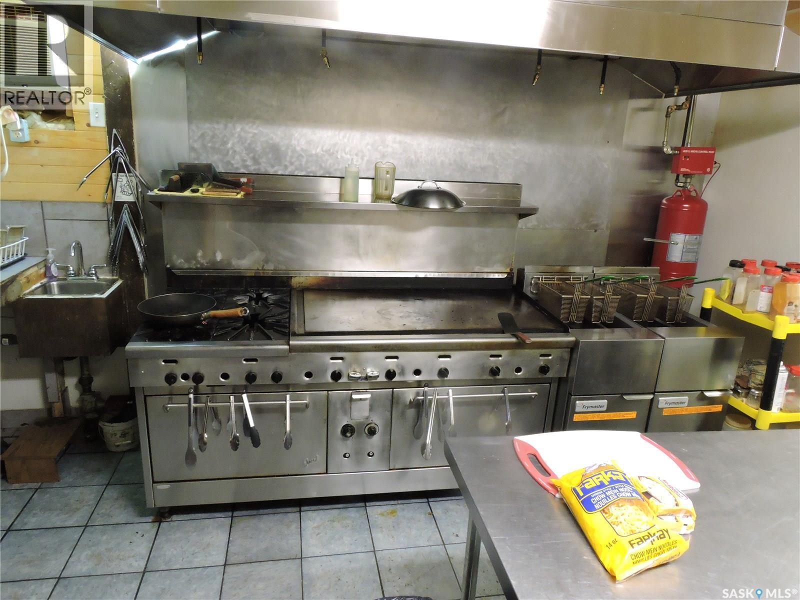 106 1St Street E, Kincaid, SK