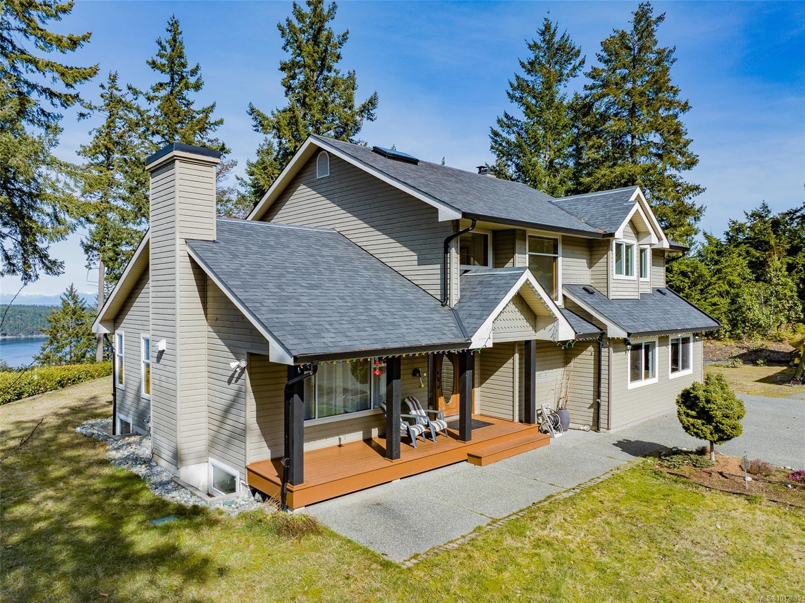 8225 Southwind Dr, Lantzville, BC