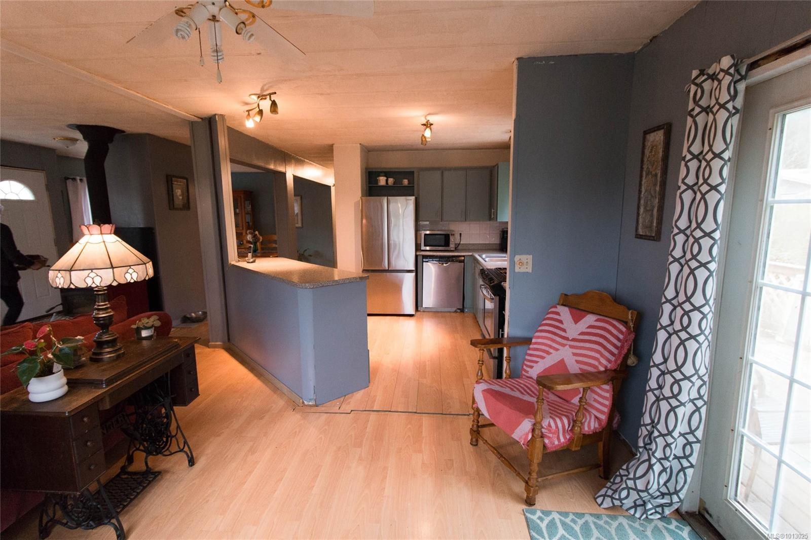 6573 Mystery Beach Rd, Fanny Bay, BC