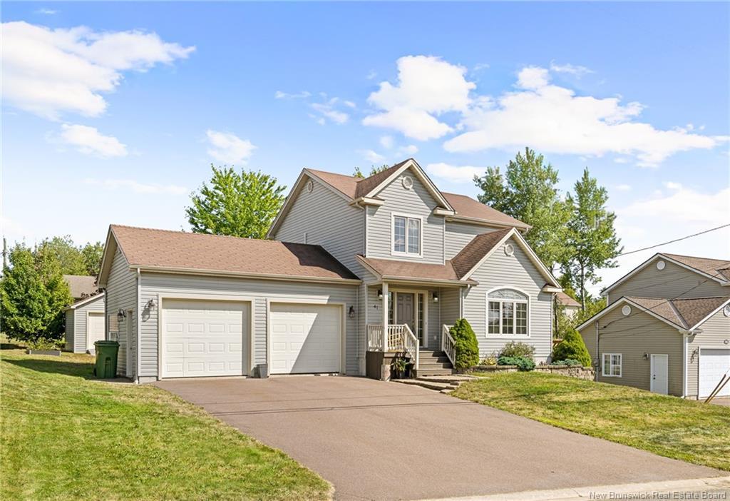 41 Camille St, Dieppe, NB