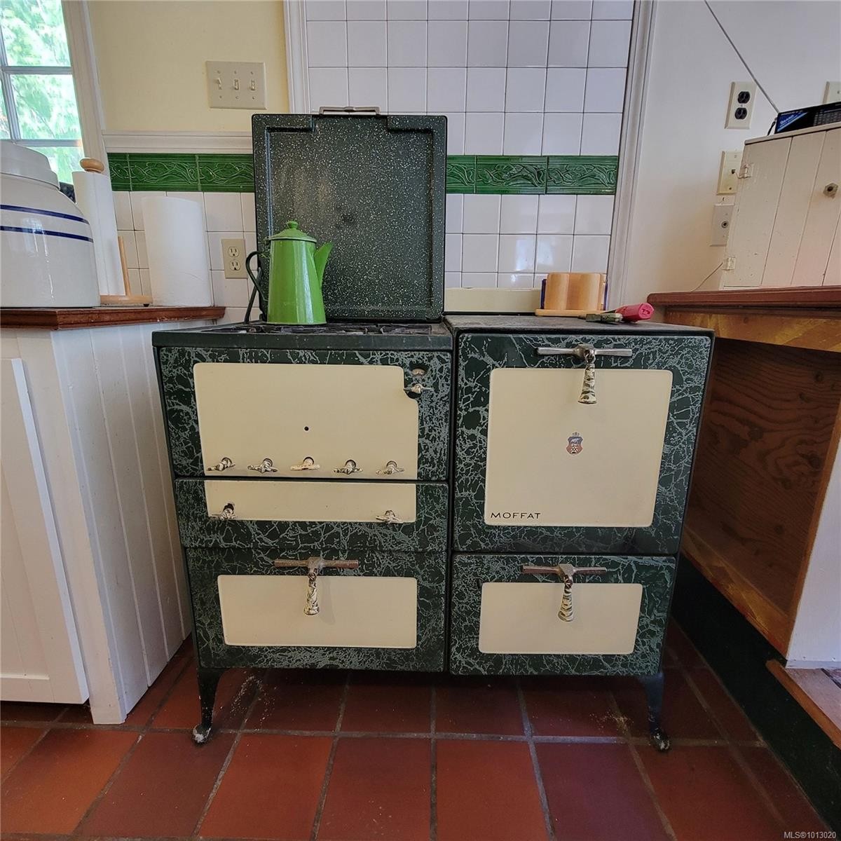 1 Morewater Rd, Lasqueti Island, BC