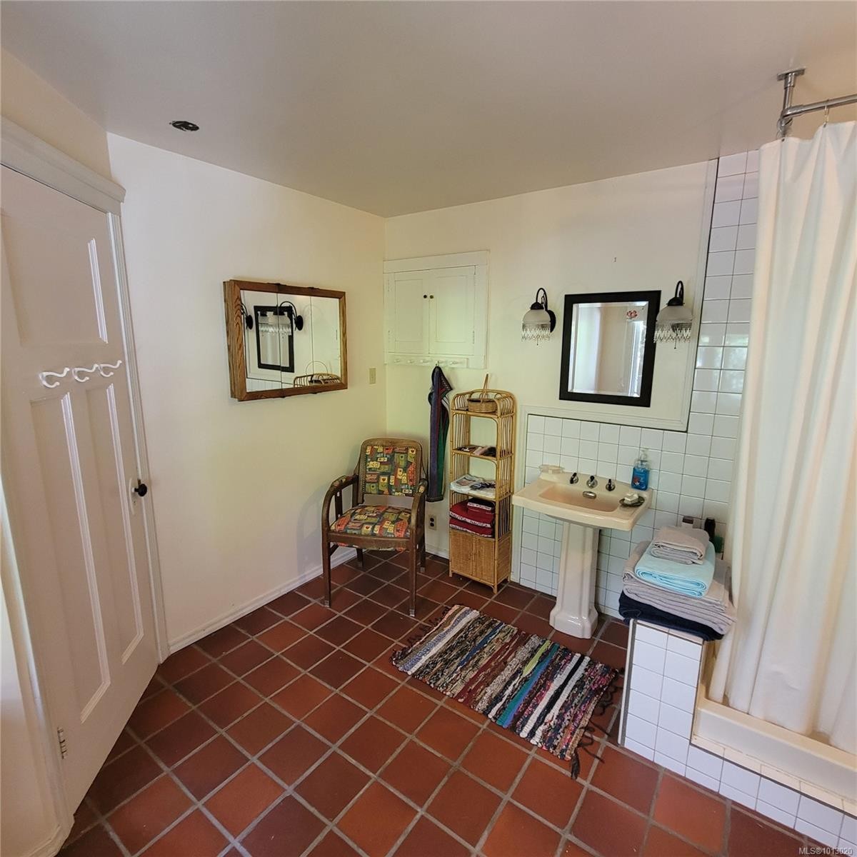 1 Morewater Rd, Lasqueti Island, BC