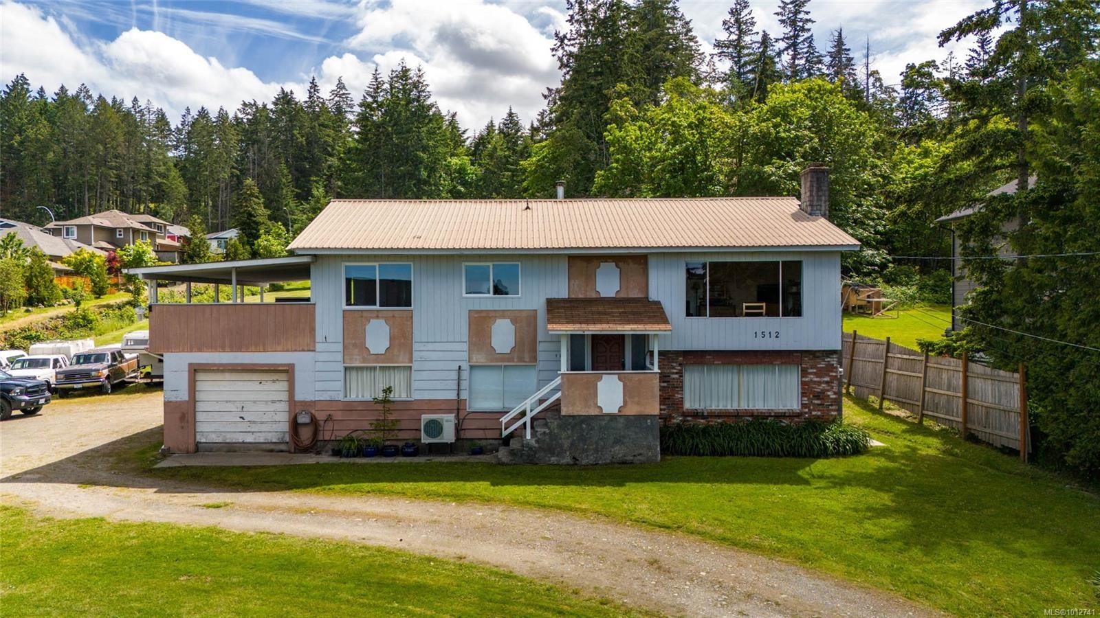 1512 Adelaide St, Crofton, BC