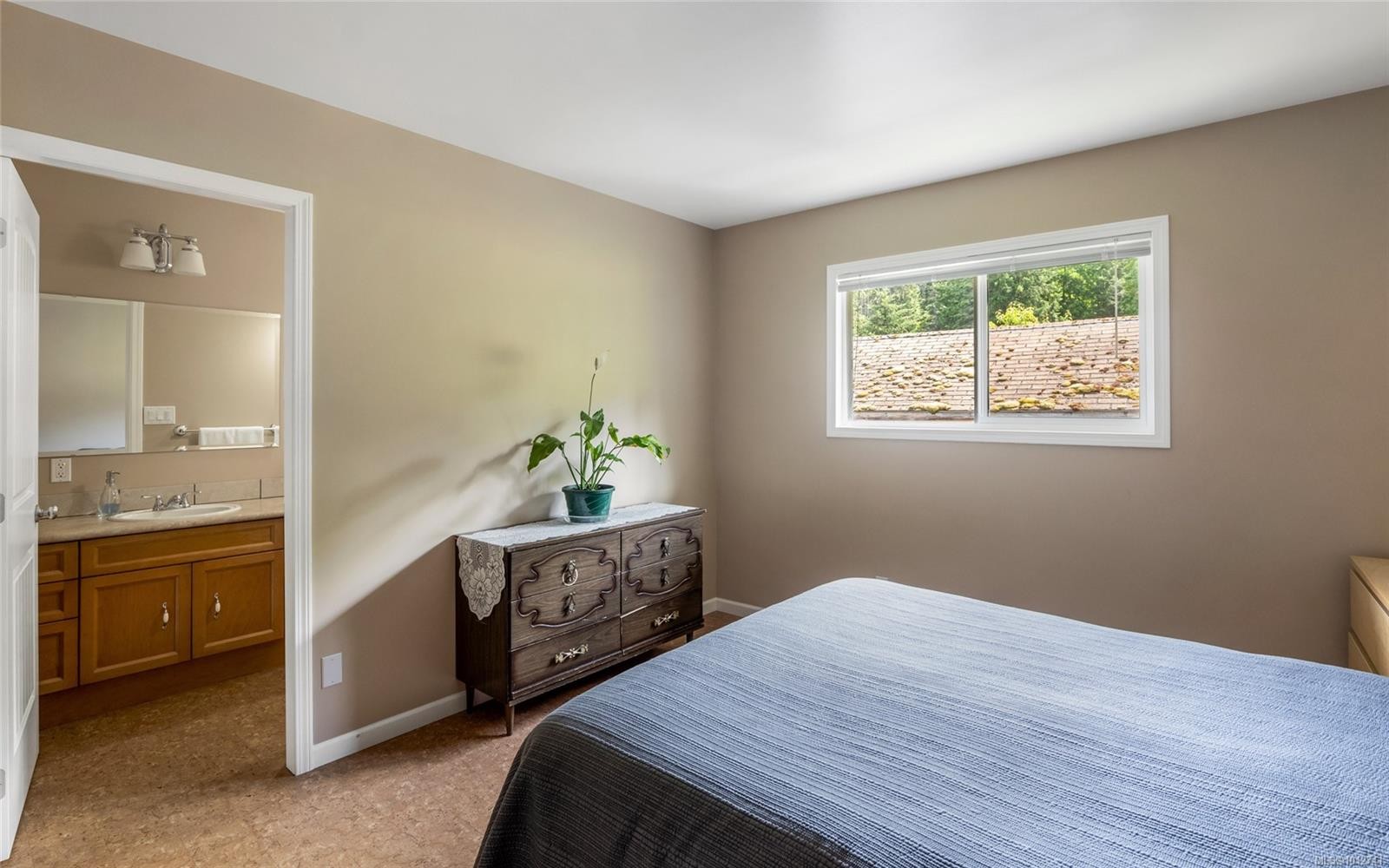 1512 Adelaide St, Crofton, BC