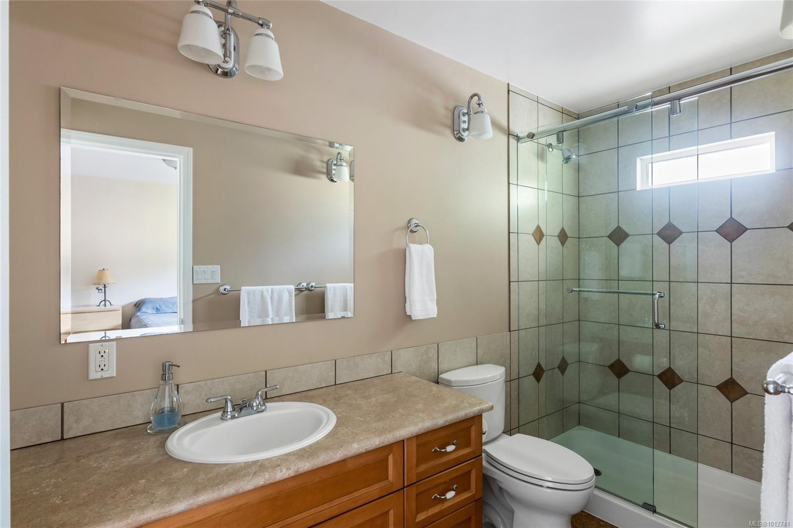 1512 Adelaide St, Crofton, BC