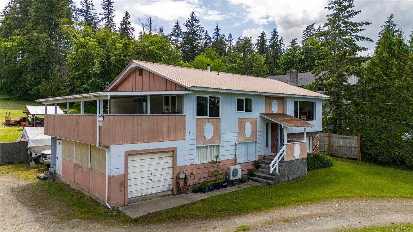 1512 Adelaide St, Crofton, BC
