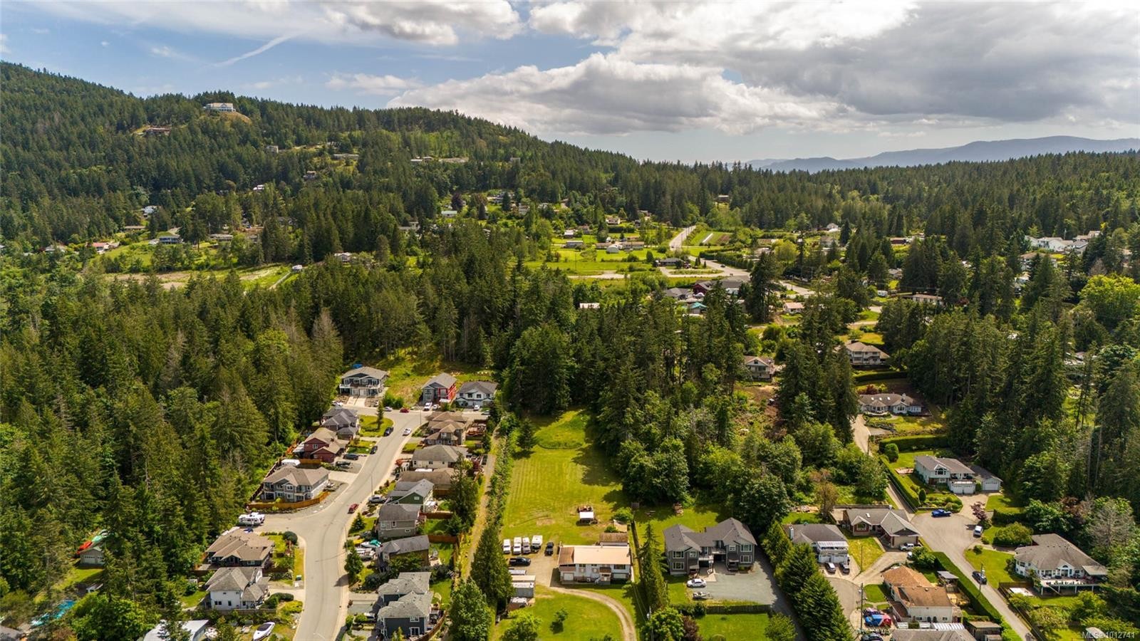 1512 Adelaide St, Crofton, BC