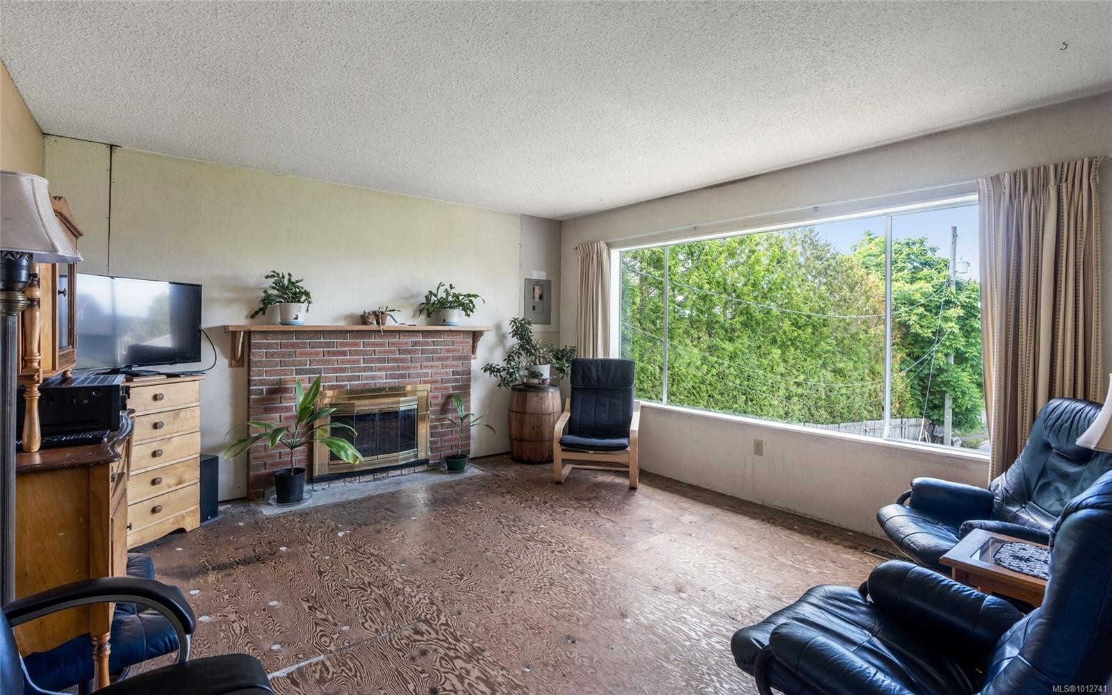 1512 Adelaide St, Crofton, BC