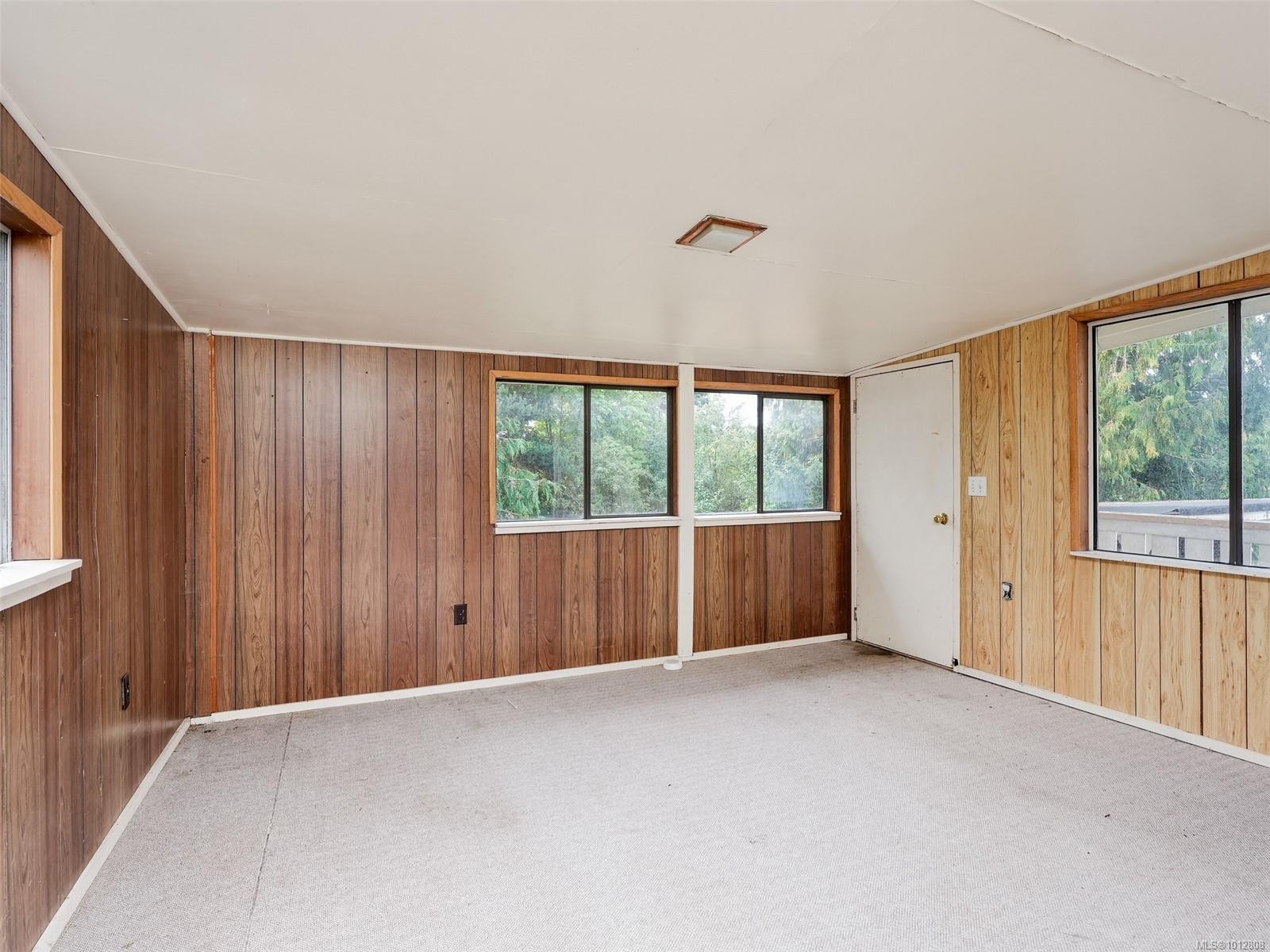 723 Genevieve Rd, Saanich, BC