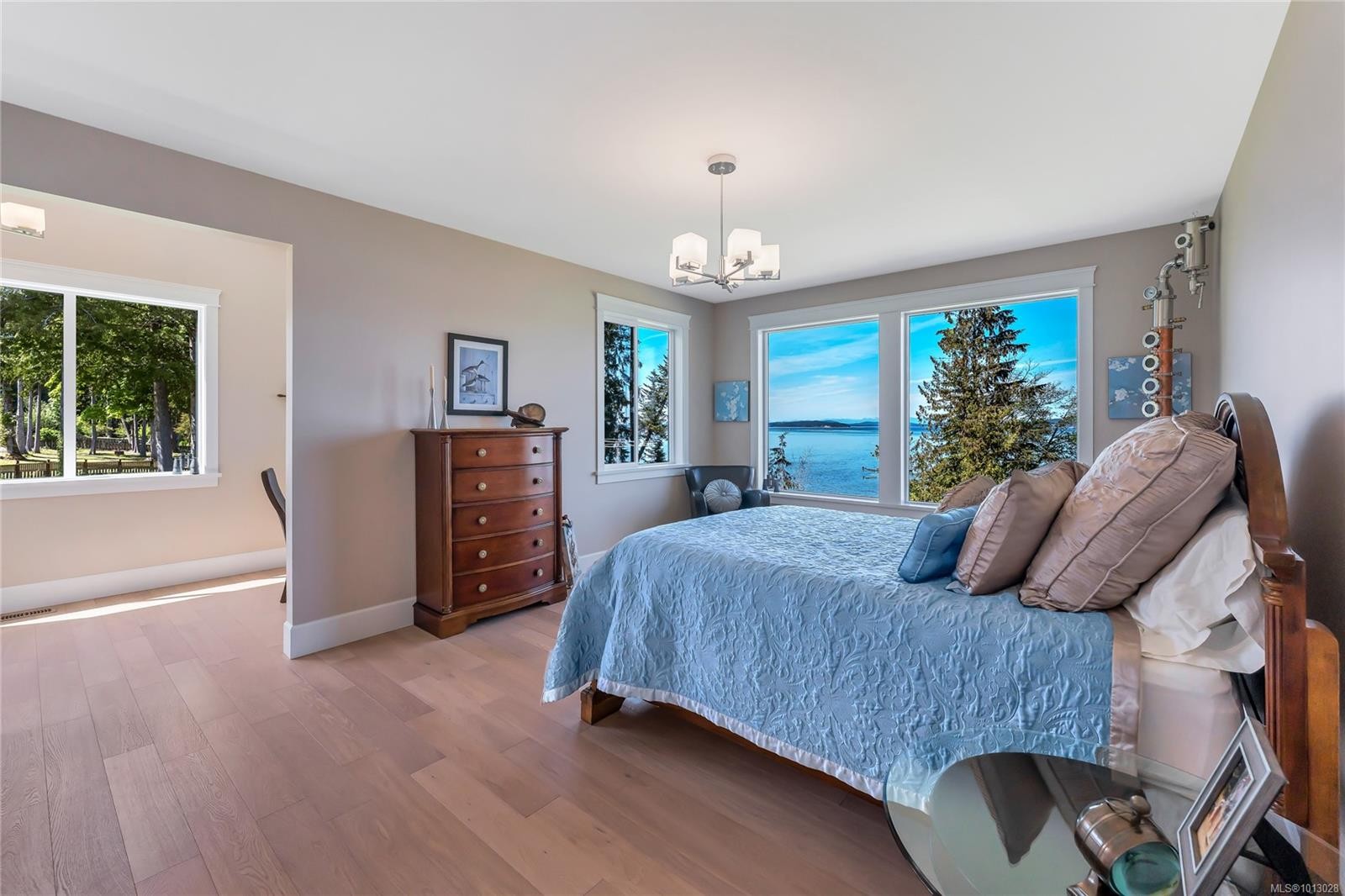 1179 Barnes Rd, Crofton, BC