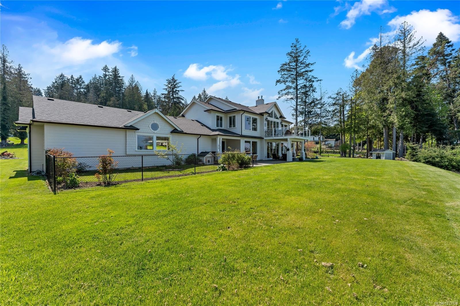 1179 Barnes Rd, Crofton, BC