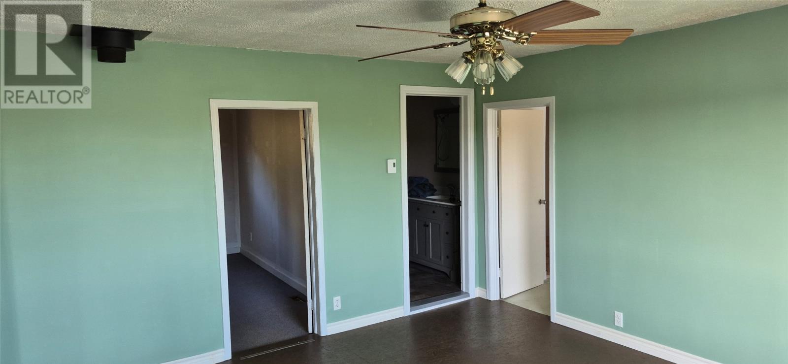 458 Main Street, Summerside, NL - Indoor Photo Showing Other Room