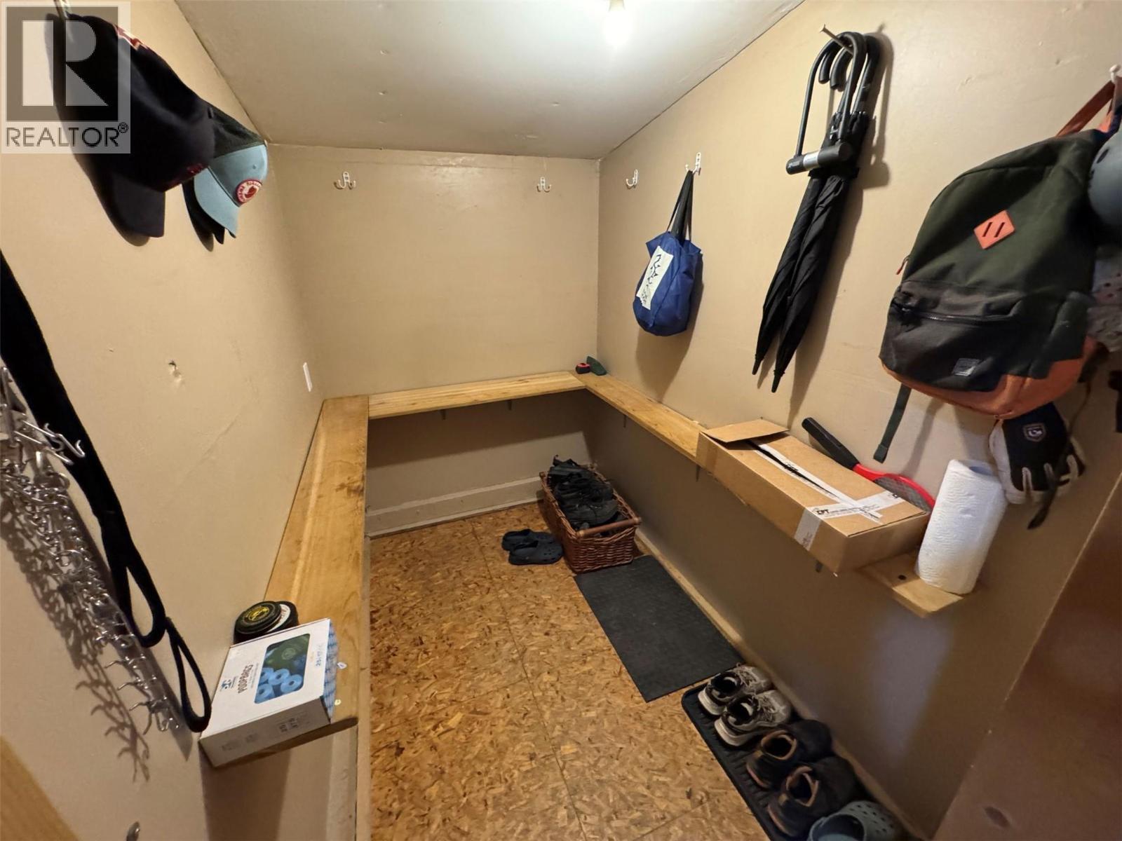 102 Chase Road, Christina Lake, BC - Indoor Photo Showing Other Room