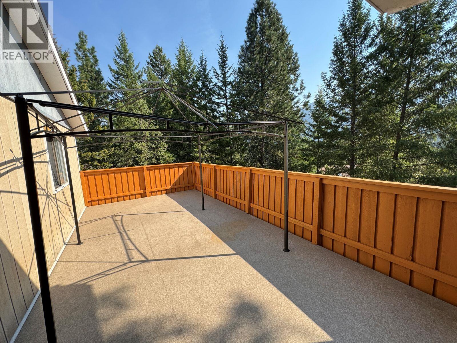102 Chase Road, Christina Lake, BC - Outdoor