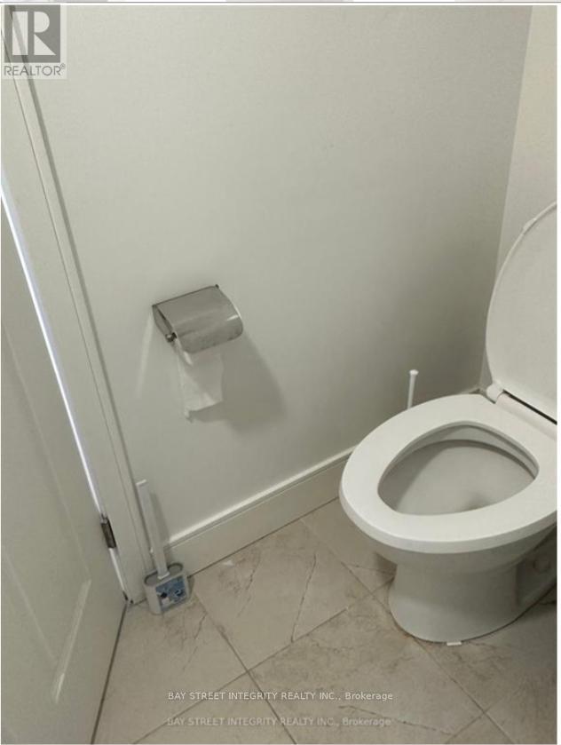 Unit 811 - 1 Wellington St. Street, Brantford, ON - Indoor Photo Showing Bathroom