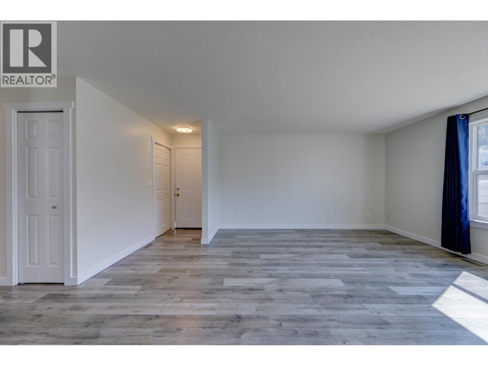 397 Basalt Drive, Logan Lake, BC - Indoor Photo Showing Other Room