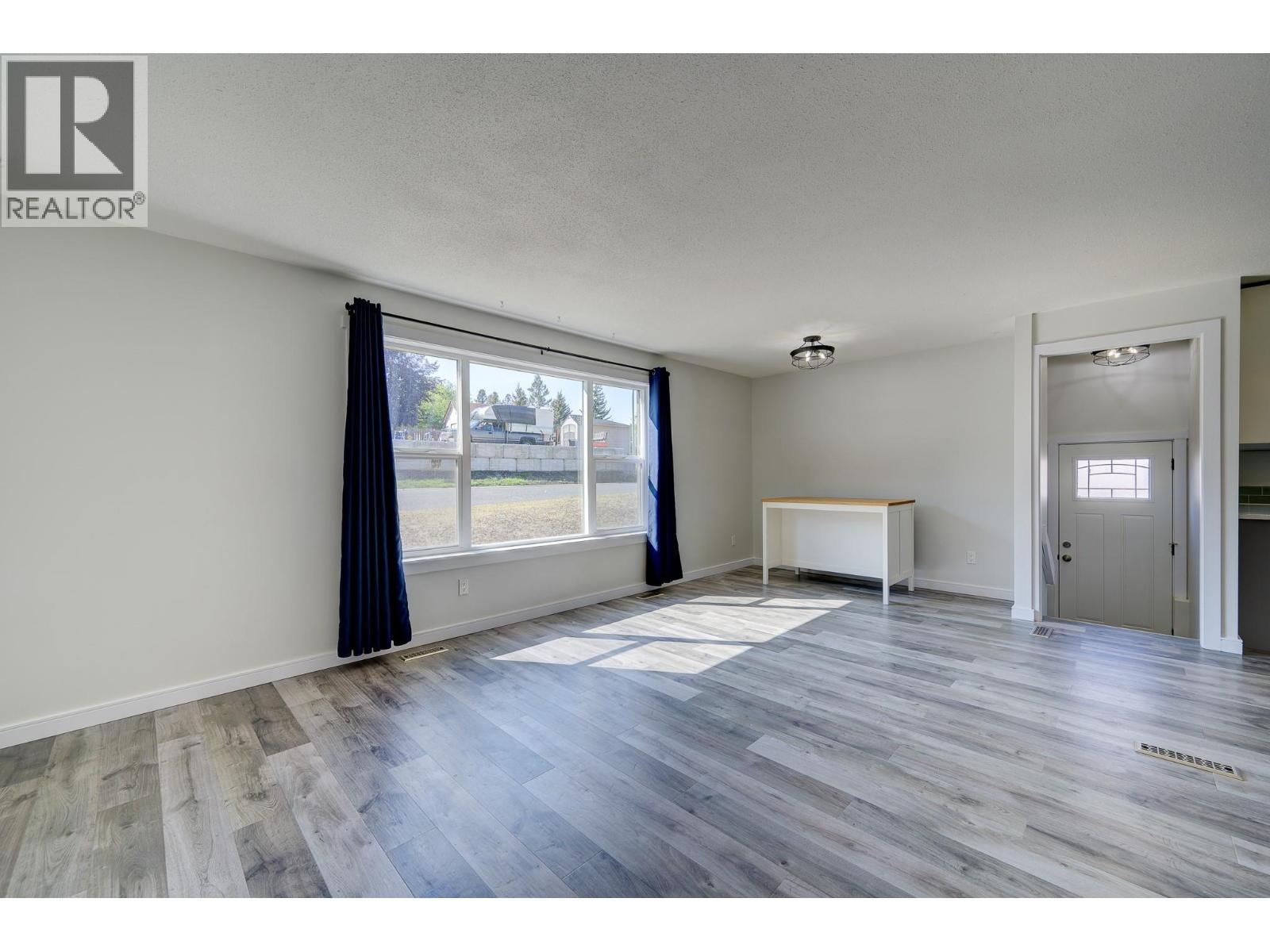 397 Basalt Drive, Logan Lake, BC - Indoor