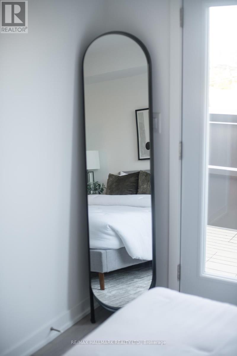 21 - 1455 O'Connor Drive, Toronto, ON - Indoor Photo Showing Bedroom