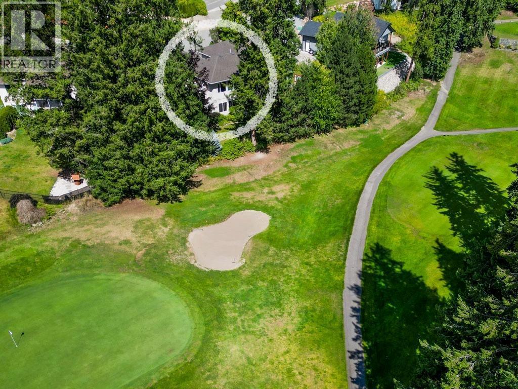 2600 Fairway Place, Blind Bay, BC - Outdoor