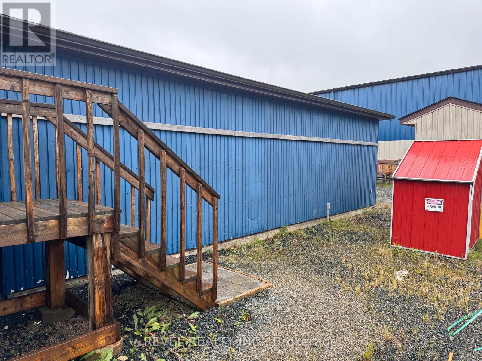 Storage (unheated) - 21 Fifth Street, Cochrane, ON