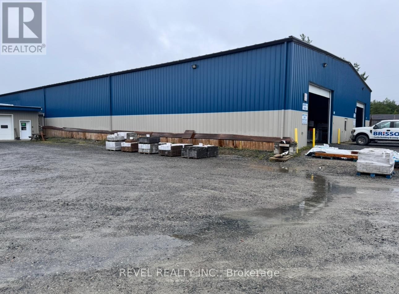 Covered Storage (unheated) - 21 Fifth Street, Cochrane, ON