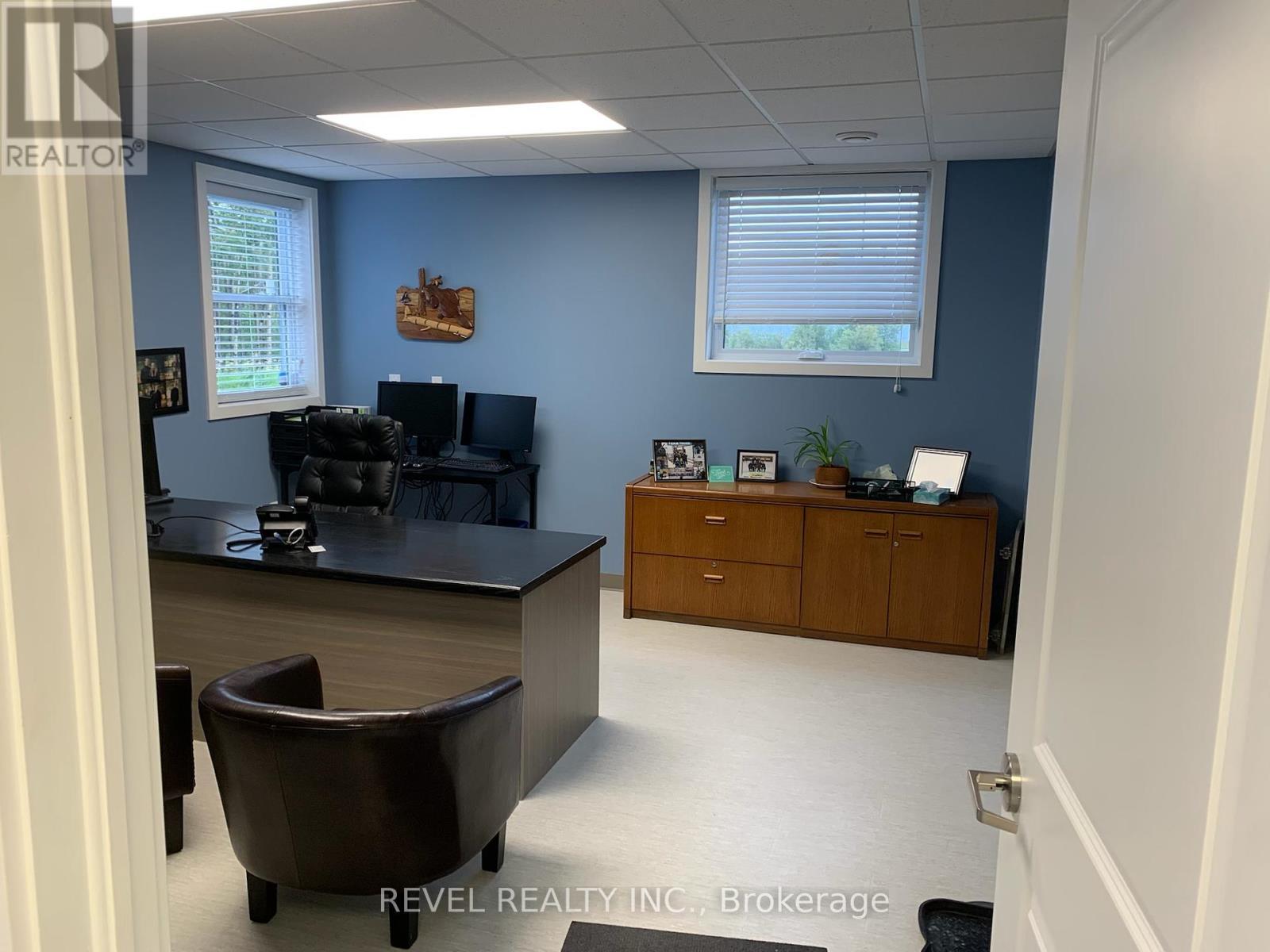 Manager's Office - 21 Fifth Street, Cochrane, ON