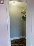 Walk-in closet -