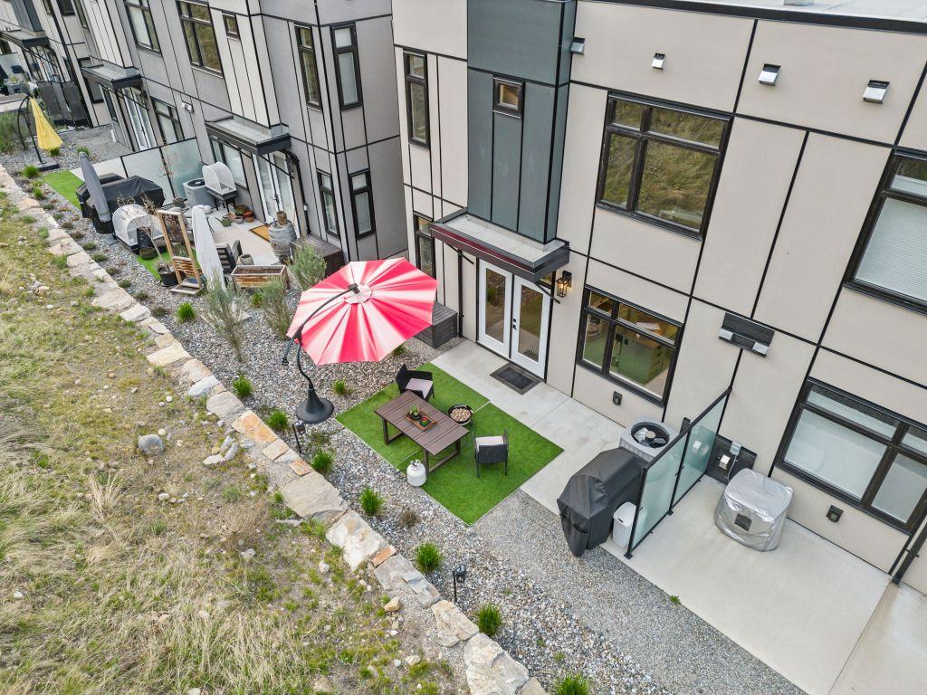 7-3220 Hilltown Drive, Kelowna, BC - Photo Showing Other Room