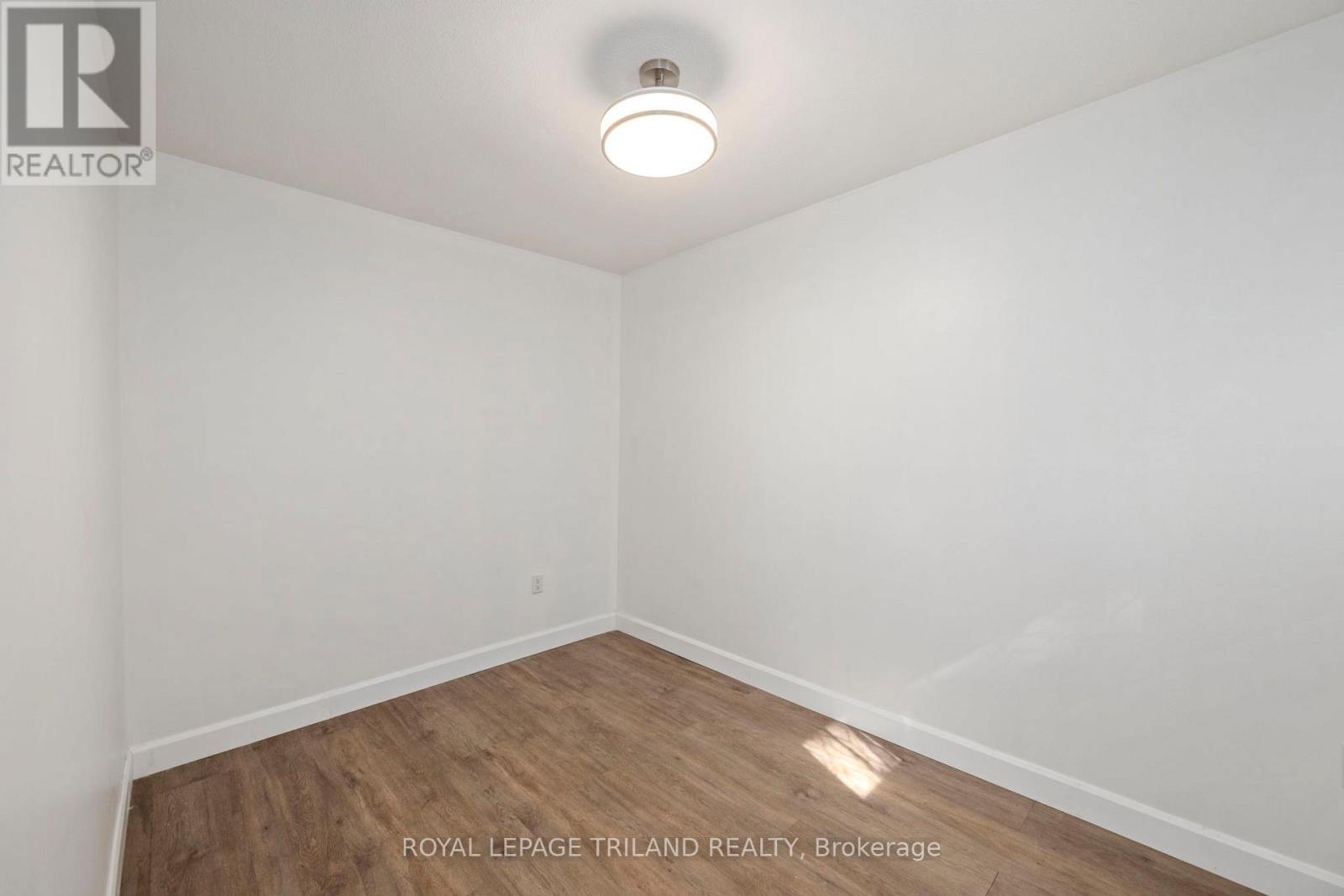 403 Tower Heights Drive, Central Elgin (Port Stanley), ON - Indoor Photo Showing Other Room
