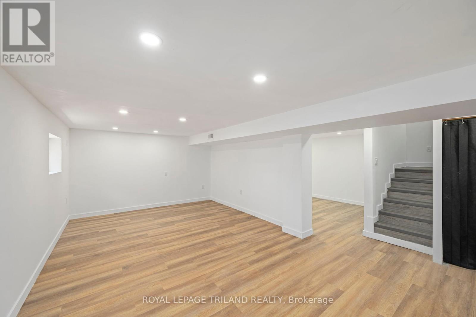 403 Tower Heights Drive, Central Elgin (Port Stanley), ON - Indoor Photo Showing Other Room