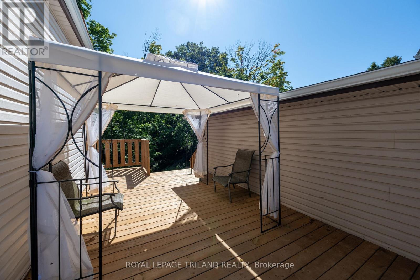 403 Tower Heights Drive, Central Elgin (Port Stanley), ON - Outdoor With Deck Patio Veranda With Exterior