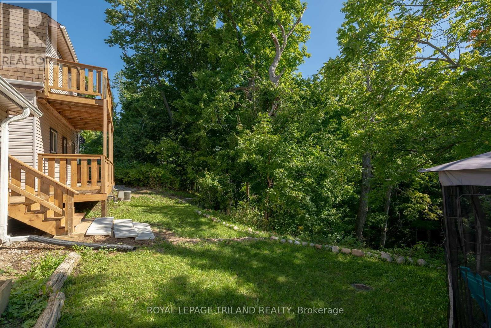 403 Tower Heights Drive, Central Elgin (Port Stanley), ON - Outdoor