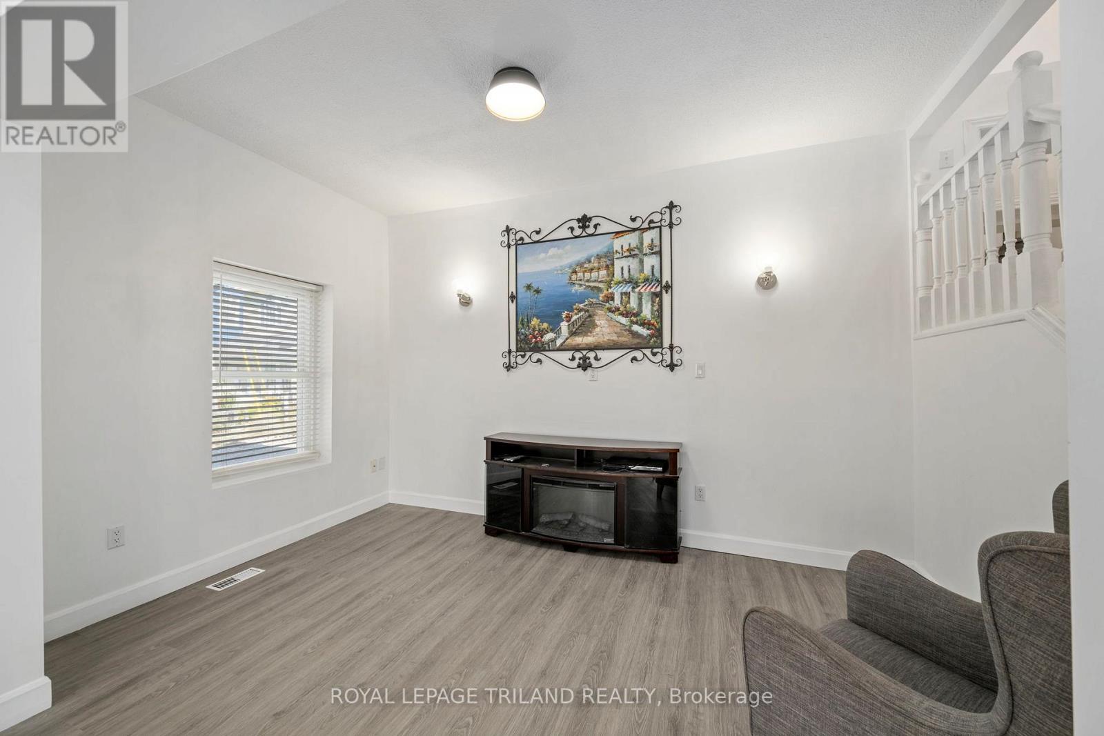 403 Tower Heights Drive, Central Elgin (Port Stanley), ON - Indoor