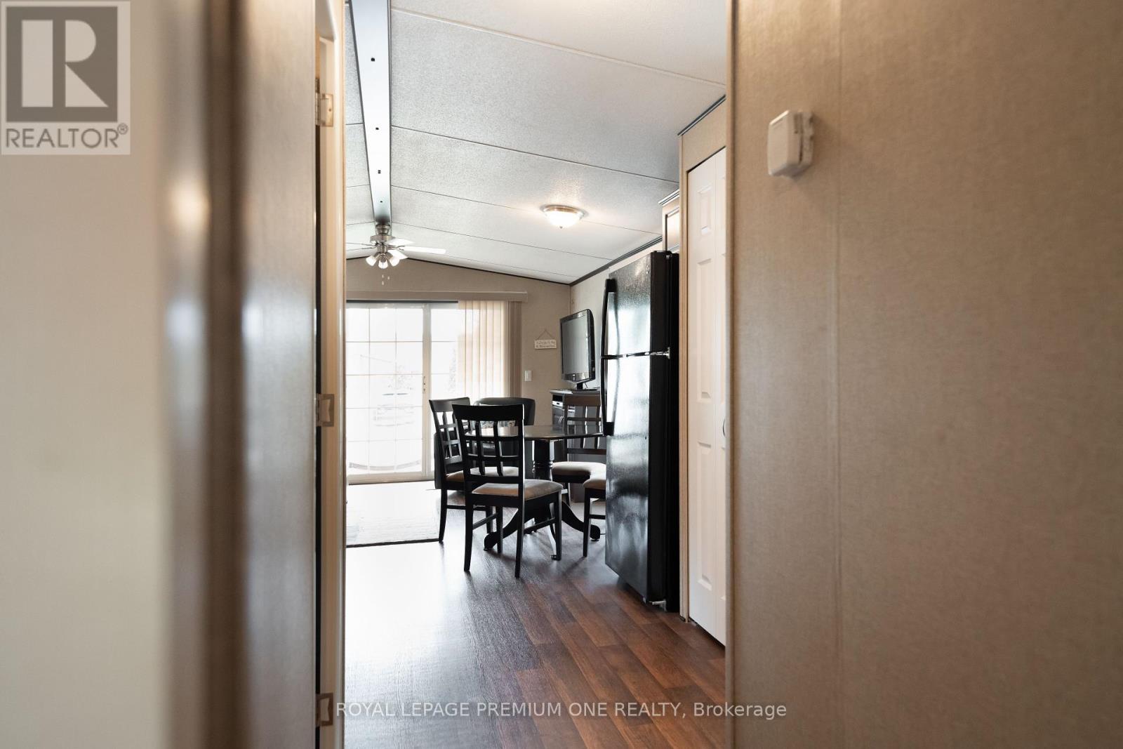 254 - 1501 Line 8 Road, Niagara-On-The-Lake, ON - Indoor Photo Showing Other Room