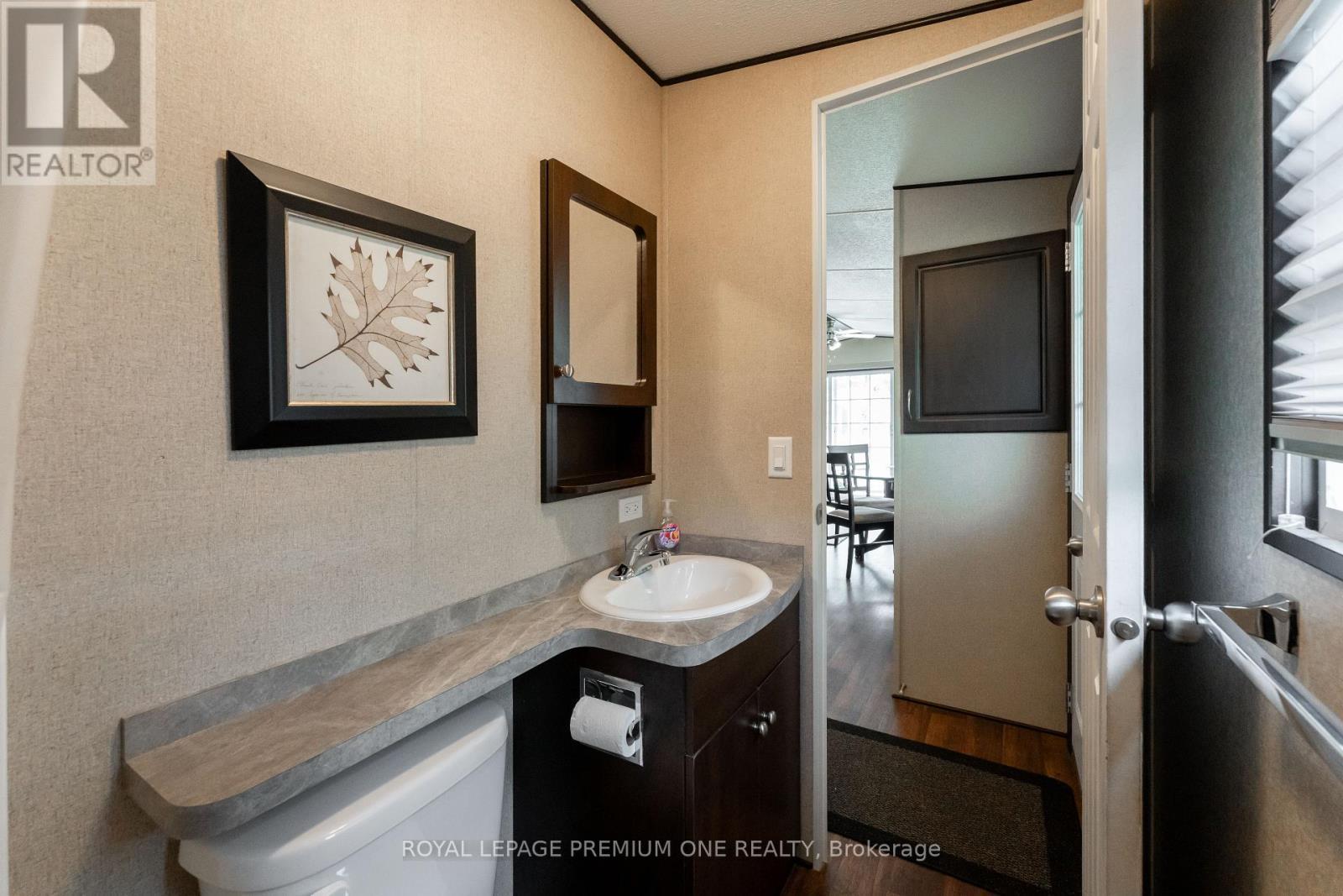 254 - 1501 Line 8 Road, Niagara-On-The-Lake, ON - Indoor Photo Showing Bathroom