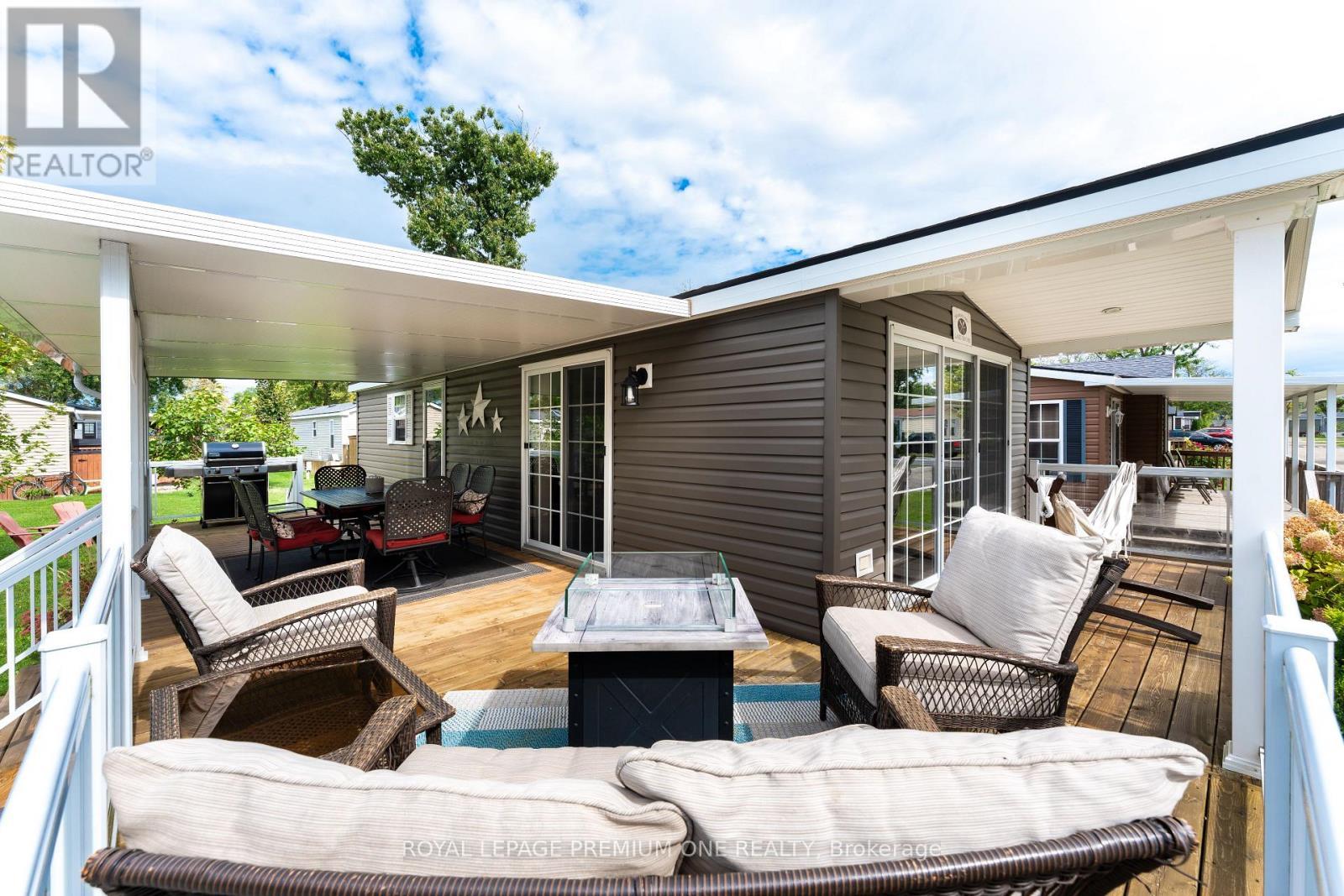 254 - 1501 Line 8 Road, Niagara-On-The-Lake, ON - Outdoor With Deck Patio Veranda With Exterior