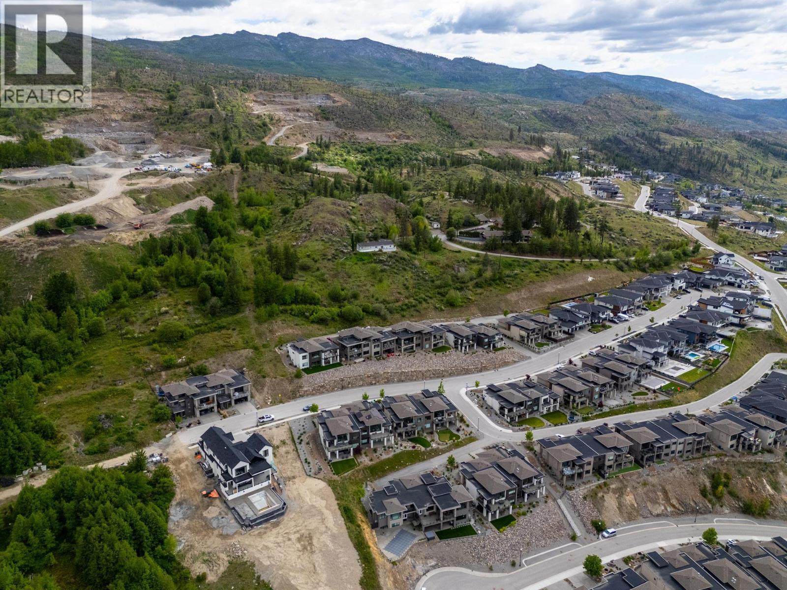 470 Hawk'S Perch Lane, Kelowna, BC - Outdoor With View