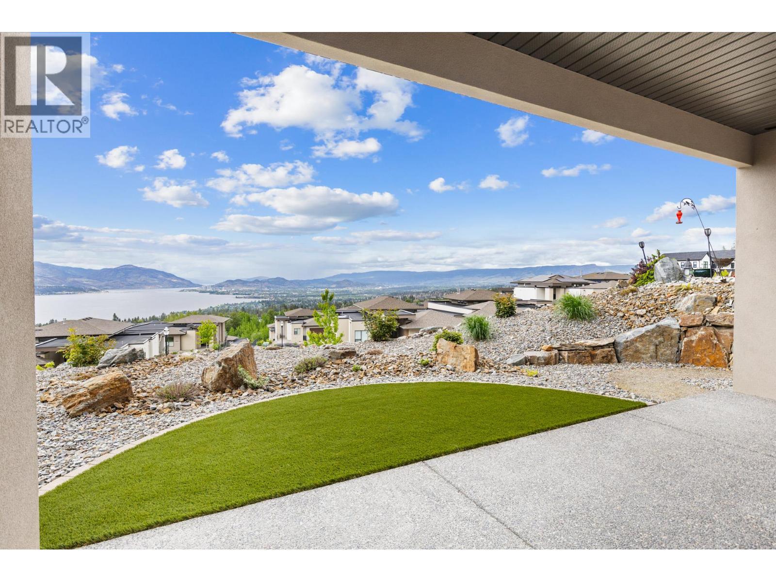 470 Hawk'S Perch Lane, Kelowna, BC - Outdoor With View