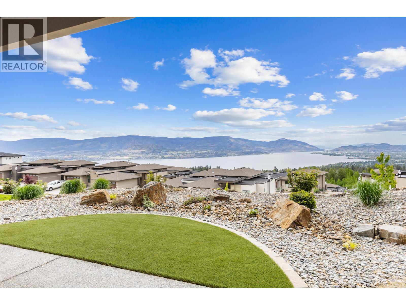 470 Hawk'S Perch Lane, Kelowna, BC - Outdoor With View